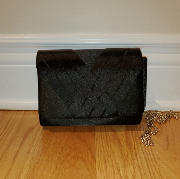 Black handbag - Picture 1 of 4